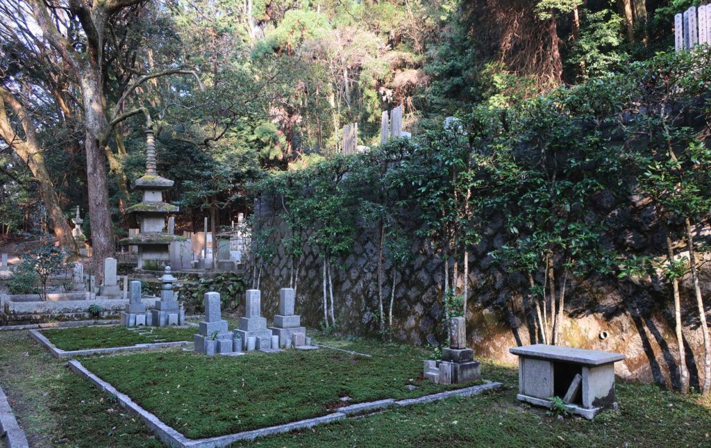 Temple cemeteries in Kyoto, Japan