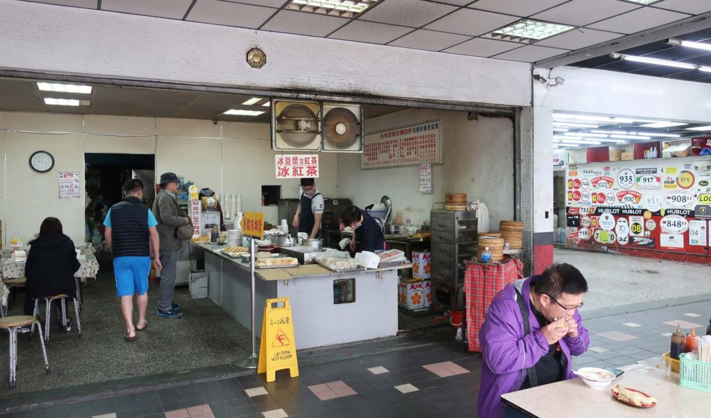 breakfast near the Elephant Mountain