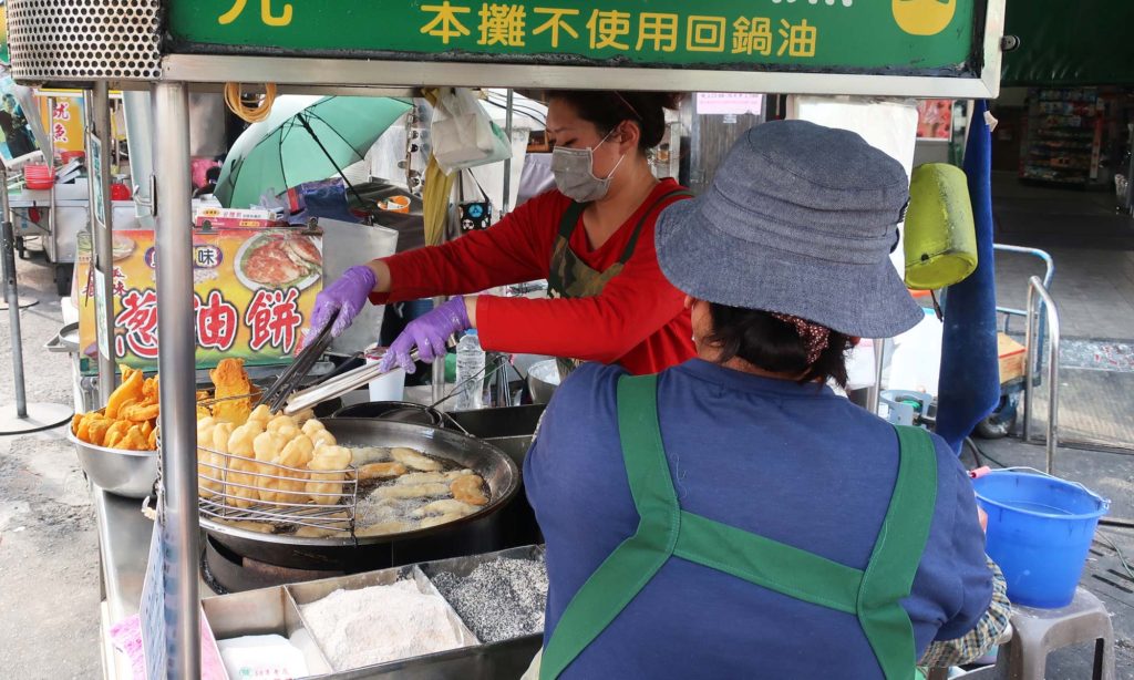 Tasty Fried Goodness at the Lingya Night Market