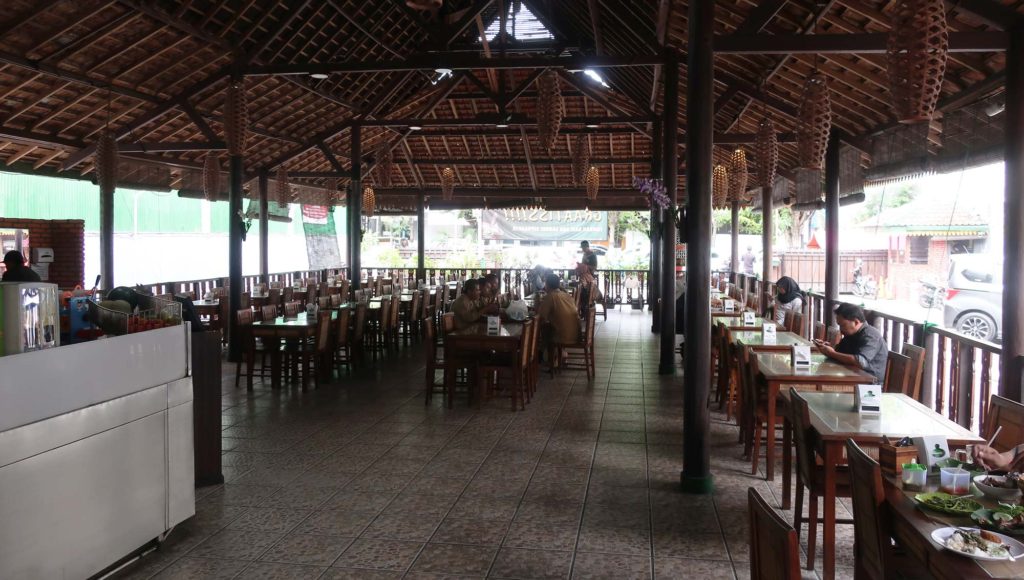 Ayam Goreng Spesial Lombok Idjo